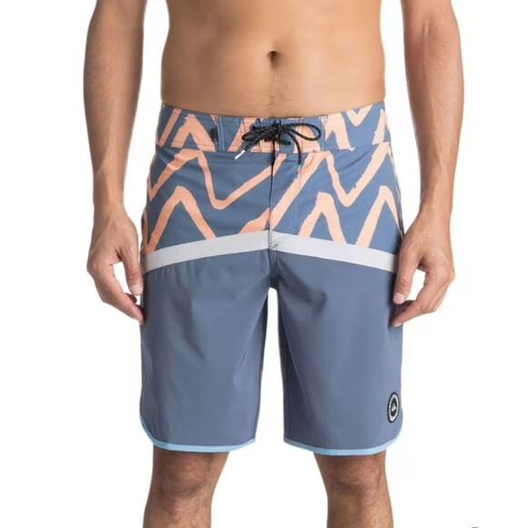 Quiksilver Highline Techtonics Boardshorts - Size 30 - Picture 1 of 8